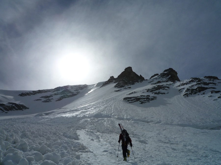 Face NW du Gd Paradis : Au pied du couloir, photo JIB