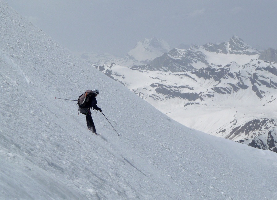 Couloir Aurora : Sur fond de Gde Casse