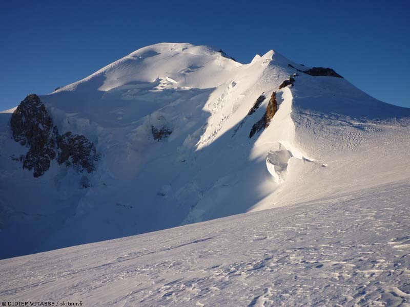 Vue d'ensemble : Le Mont Blanc.