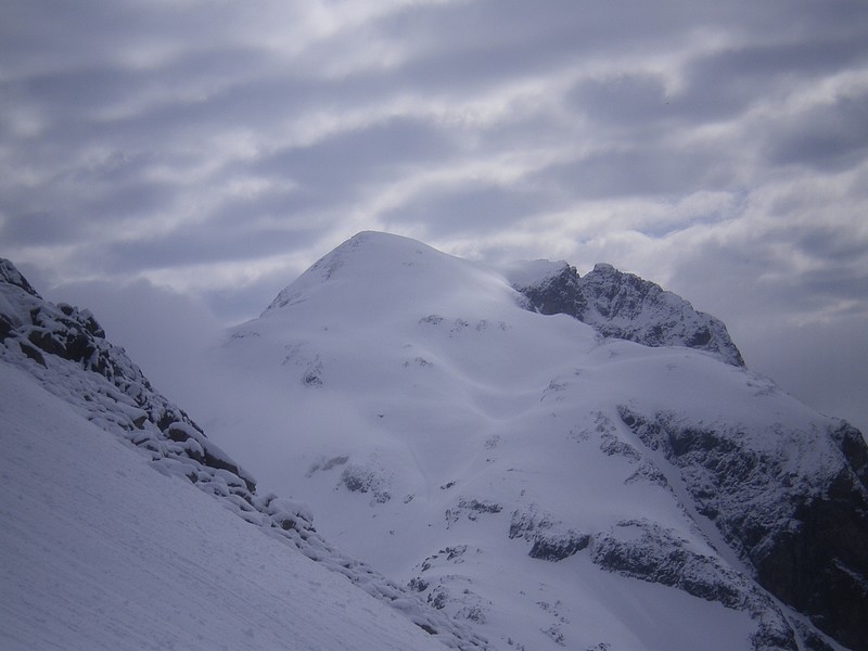 #5 Clapier : Le sommet du jour vu le lendemain du sommet du mont Colomb. Clapier : Le sommet du jour vu le lendemain du sommet du mont Colomb.