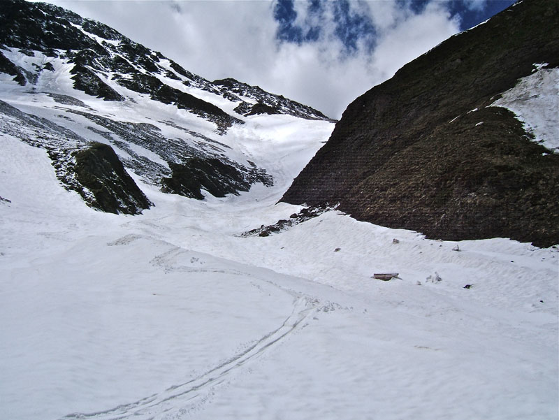 #15 Autaret : Dans la gorges neige un peu trop collante et molle. Autaret : Dans la gorges neige un peu trop collante et molle.