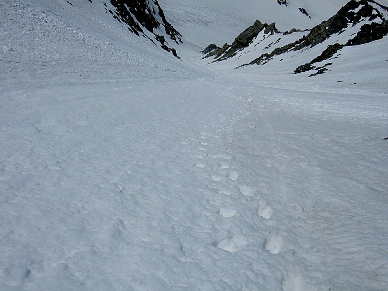 #6 couloir Central : dans la partie supérieure du couloir couloir Central : dans la partie supérieure du couloir