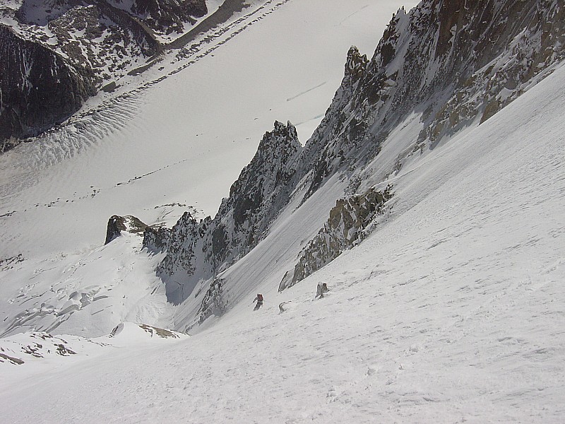 #5 on continue : c on continue : c'est large, très large