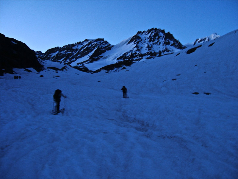 #9 Grand Paradis : C Grand Paradis : C'est parti sur une neige dure mais bien bosselée sur 100m de dénivelé.