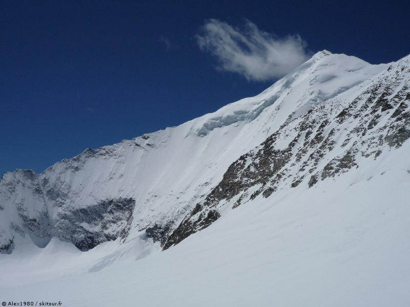 #4 Face 2 : Ca fume un peu Face 2 : Ca fume un peu