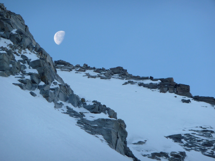 Aurora : et lever de lune sur le couloir Aurora !