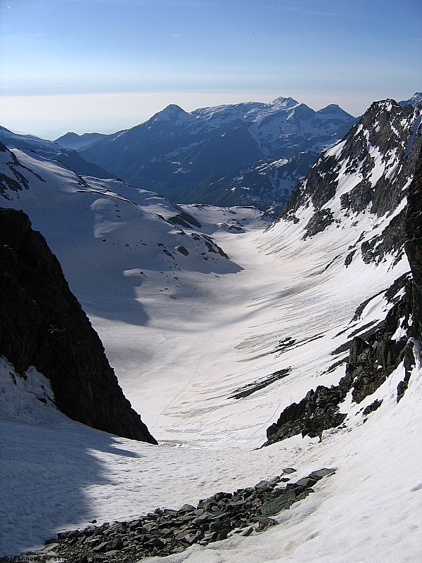 #4 Pian Gias : Itinéraire de montée depuis l Pian Gias : Itinéraire de montée depuis l'Italie.
C'est long, c'est plat... (photo prise depuis le passage du Colerin)