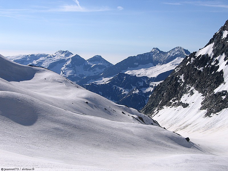 #7 Montagnes italiennes : Vallon de Pian Gias. Au fond, un air de Bessanèse version symétrie italienne. Montagnes italiennes : Vallon de Pian Gias. Au fond, un air de Bessanèse version symétrie italienne.