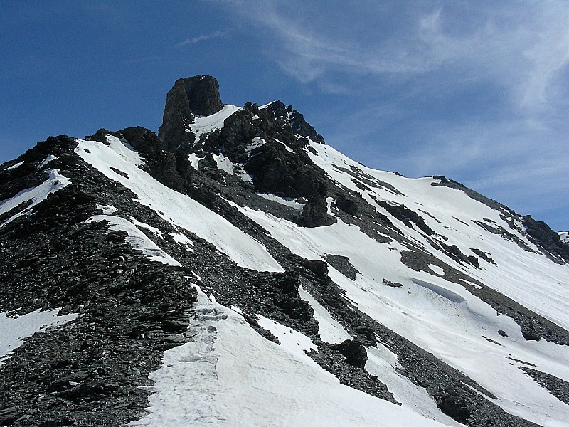 #14 1ère descente : Vue sur la première partie de la descente (du col du grand Vallon): à gauche le grand Roc, plus à droite l 1ère descente : Vue sur la première partie de la descente (du col du grand Vallon): à gauche le grand Roc, plus à droite l'épaule sud et la descente skiée.