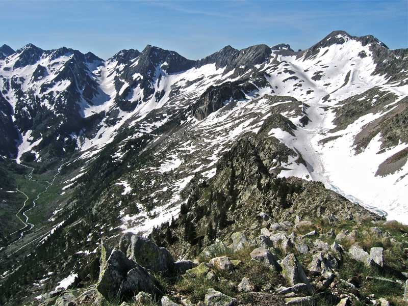 #7 Valcuca et Valasco : Vallon suspendu avec les lacs Sottano et Soprana, le bivouac Guiglia menant à la Cime de Frémamorte. Valcuca et Valasco : Vallon suspendu avec les lacs Sottano et Soprana, le bivouac Guiglia menant à la Cime de Frémamorte.