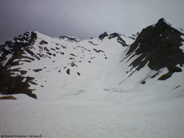 #1 vue sur le plateau des Fonds : Pte de la Met à gauche et les Ptes de Bézin à droite vue sur le plateau des Fonds : Pte de la Met à gauche et les Ptes de Bézin à droite