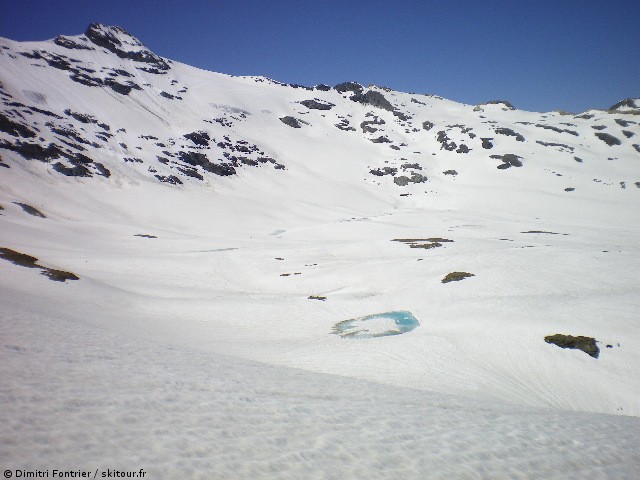 #6 en remontant vers le col de : Bézin. Le plateau du glacier des Fours. en remontant vers le col de : Bézin. Le plateau du glacier des Fours.