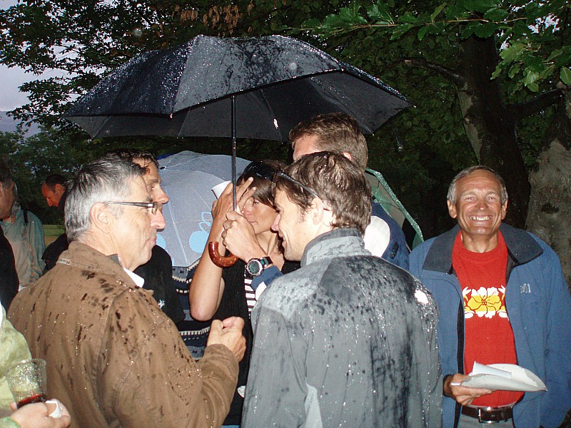 pluie : Trouver dans ce groupe celui qui est étanche...