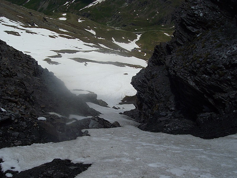 #4 Quand on cherche, on trouve : On trouve encore de jolis couloirs à skier. Ici en descendant sur le Pont de l Quand on cherche, on trouve : On trouve encore de jolis couloirs à skier. Ici en descendant sur le Pont de l'Oulietta