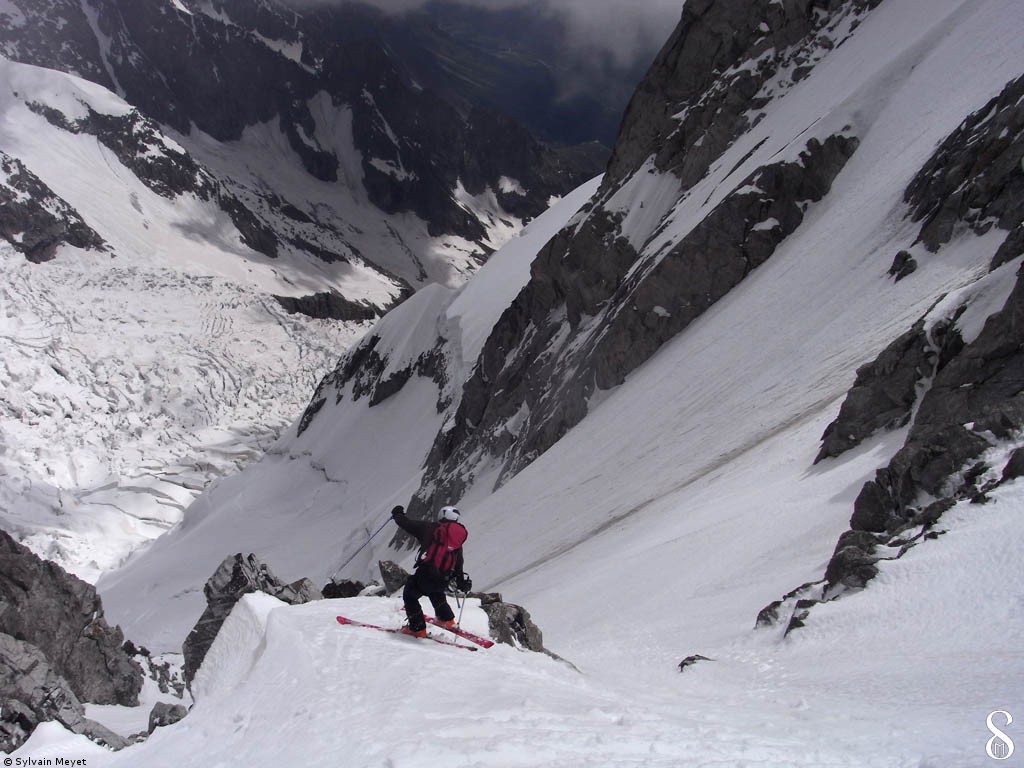 #10 Le col de Peuterey : La descente du col de Peuterey ... et la journée est loin d Le col de Peuterey : La descente du col de Peuterey ... et la journée est loin d'être finie!