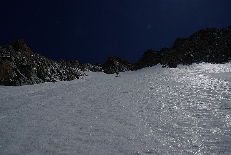 #5 Descente de Barre Noire : Vue vers le haut depuis le 1er tiers du couloir Descente de Barre Noire : Vue vers le haut depuis le 1er tiers du couloir
