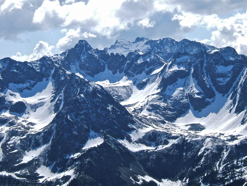 #4 Gias dei Laghi : Matto et à sa gauche Rocca de la Paur. Gias dei Laghi : Matto et à sa gauche Rocca de la Paur.