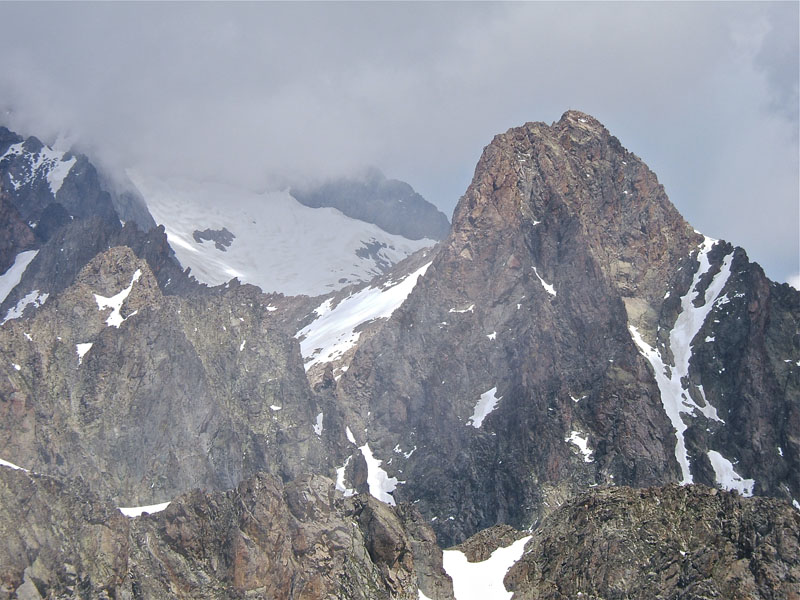 #9 IL BAUS/GHILIÉ : Majestueux Il Baus vue de Ghilié. IL BAUS/GHILIÉ : Majestueux Il Baus vue de Ghilié.