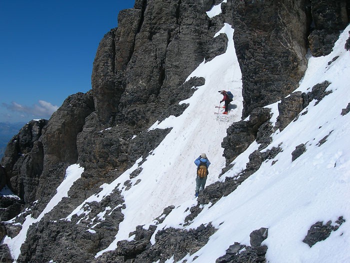 #12 Départ du sommet skiable : Neige bien piègeuse Départ du sommet skiable : Neige bien piègeuse