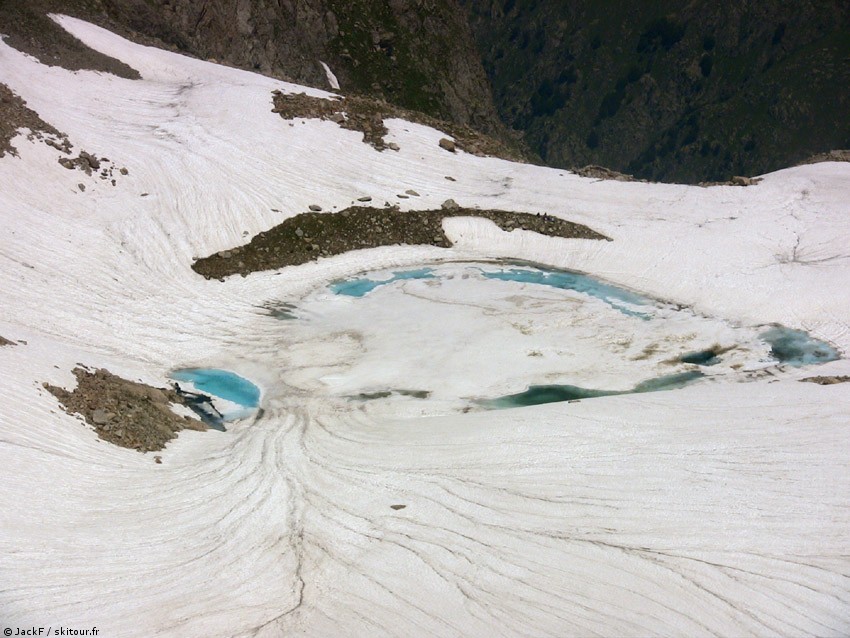 #11 Le lago Bianco est bleu cette année Le lago Bianco est bleu cette année