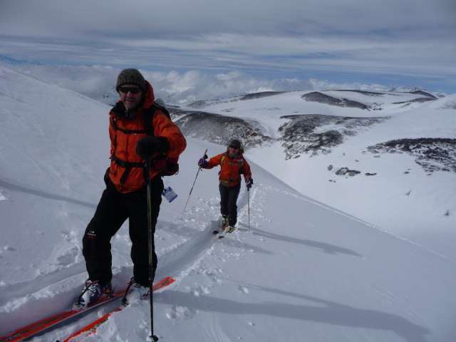 #5 Arrivée au sommet : L Arrivée au sommet : L'arrivée au sommet du Volcan Chillan Nuevo