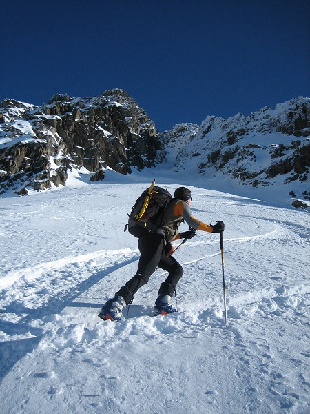 #2 rocher d rocher d'arguille : Le couloir est déjà tracé, et ça monte haut en peau !