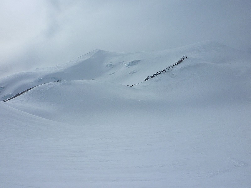 #10 Sommet : Vu du sommet en cours de descente : attention, l Sommet : Vu du sommet en cours de descente : attention, l'itinéraire des Nevados de Chillan est un itinéraire glaciaire.