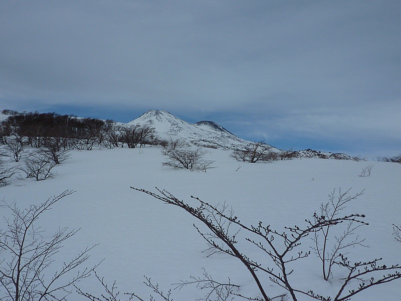 #11 Volcans : Une vue en cours de descente des 2 volcans gravis le 17 août : Chillan Nuevo et Chillan Viejo. Volcans : Une vue en cours de descente des 2 volcans gravis le 17 août : Chillan Nuevo et Chillan Viejo.