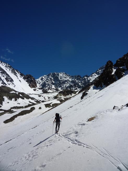 #3 Montée au camp : Montée toujours: les distances sont grandes dans les Andes! Montée au camp : Montée toujours: les distances sont grandes dans les Andes!