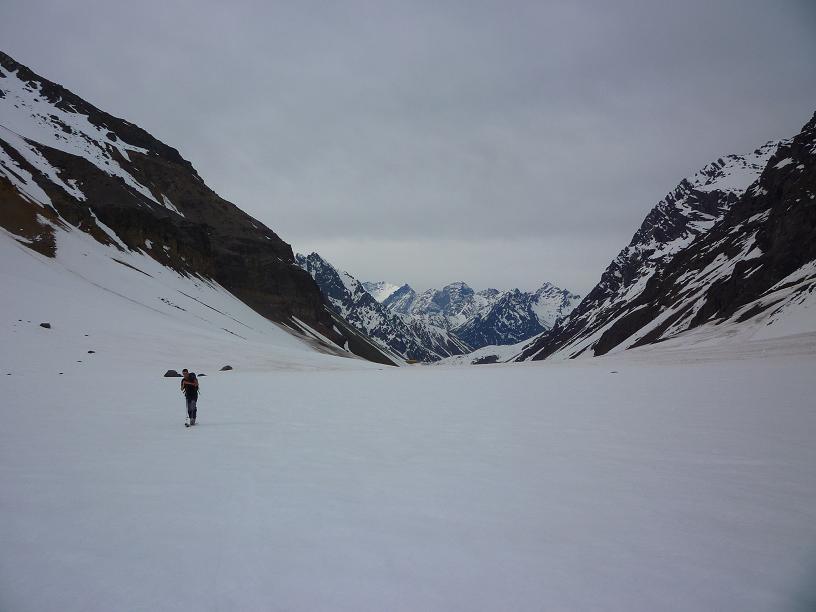 #2 Montée : Le long plat entre le lac et le pied du sommet Montée : Le long plat entre le lac et le pied du sommet