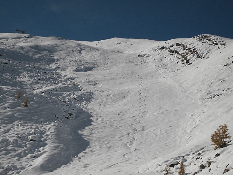 combe : il faut bien suivre la piste...