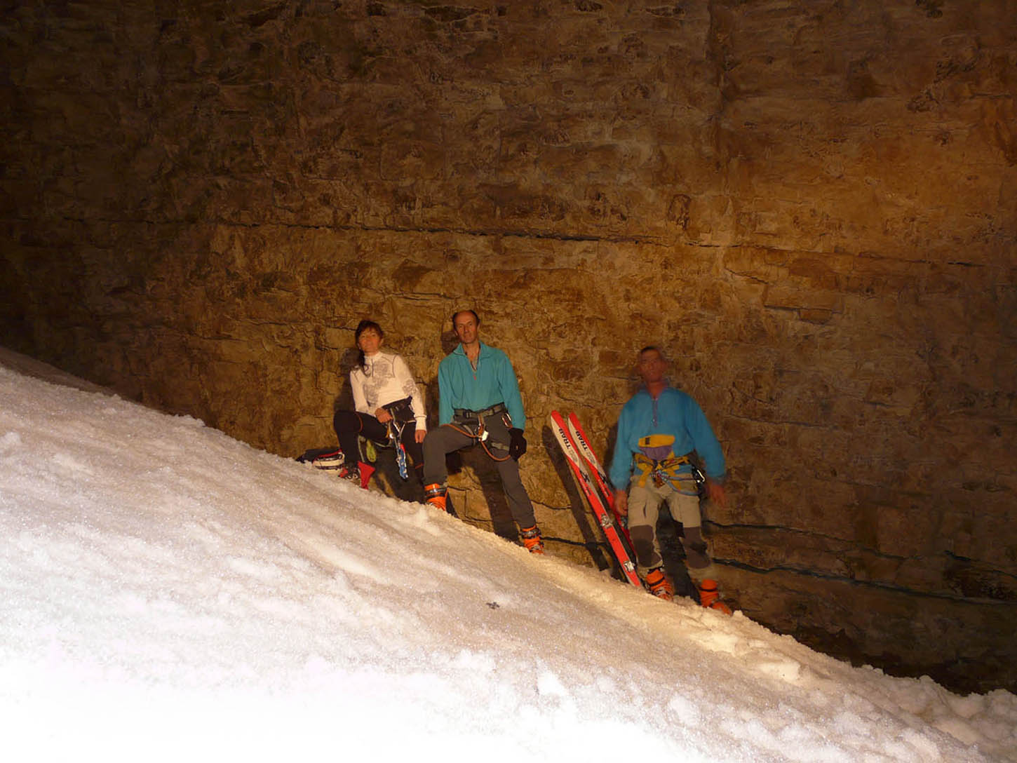 #7 les barjots : le trio au fond du trou les barjots : le trio au fond du trou