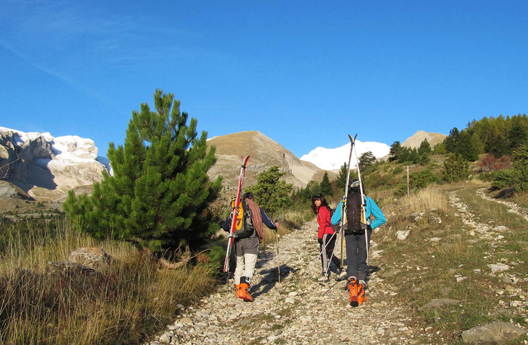 #1 montée : face à la tête de l montée : face à la tête de l'Aupet avant de bifurquer en direction du vallon de la truchière