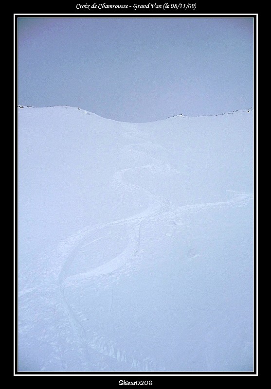 #7 Descente : Super poudre sur le haut du Grand Van et dans la Simond (dans environ 90% de la journée). Descente : Super poudre sur le haut du Grand Van et dans la Simond (dans environ 90% de la journée).