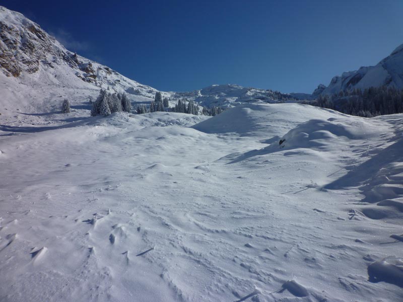 #1 Sommet : Vue sur le Col de COUX Sommet : Vue sur le Col de COUX