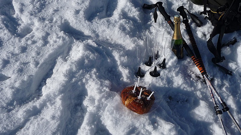#1 Pointe d Pointe d'Emy : Grand jour aujourd'hui, on se prépare à fêter l'anniversaire de Chech...