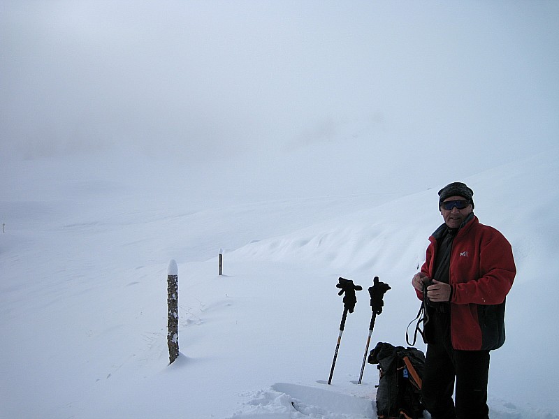 5435 : Petite pause à la cabane du lac