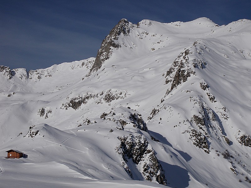 arrivée au col du loup : au fond la pointe de combe bronsin encore vierge