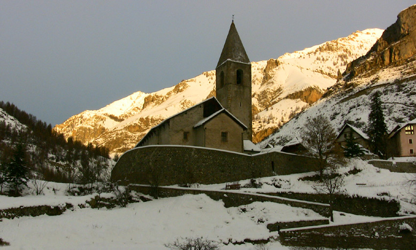 #1 Départ de st Dalmas,
Premier rayons de soleil, les sommet s Départ de st Dalmas,
Premier rayons de soleil, les sommet s'embrasent