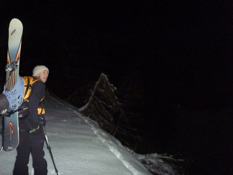 #1 Montée à la lueur de la lune : toujours aussi beau.. C Montée à la lueur de la lune : toujours aussi beau.. C'est bien le seul pt positif de cette bêtise (vallée du Ribon)