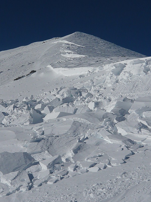 #3 Sommet et plaque : Voilà donc l Sommet et plaque : Voilà donc l'effet du vent d'hier