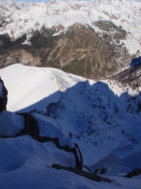 #3 Vue sur le couloir Nord : Pas encore assez de neige Vue sur le couloir Nord : Pas encore assez de neige