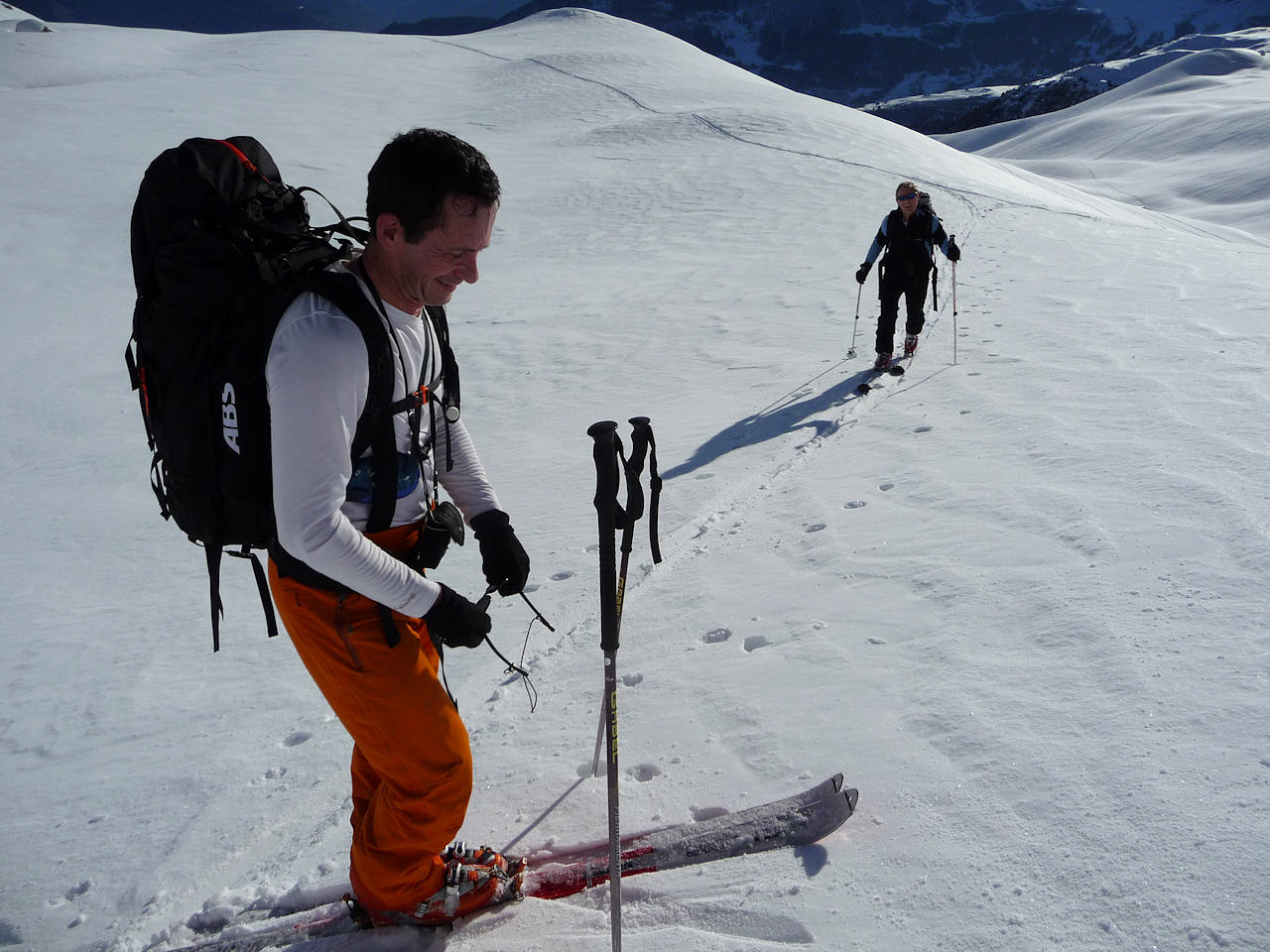 Skitour en Force : Rencontre avec Chech et Lemich qui aurons le plaisir de descendre dans de bonnes conditions le couloir SW.