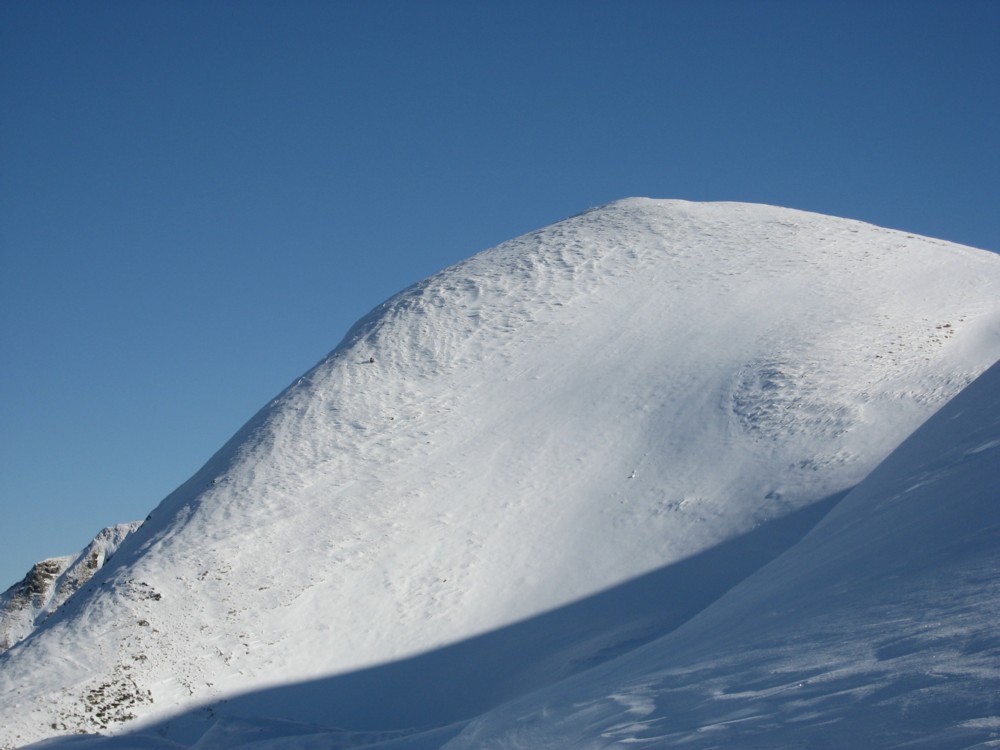 #2 Arolette : L Arolette : L'arête NW descendue sur le fil, à l'ombre.