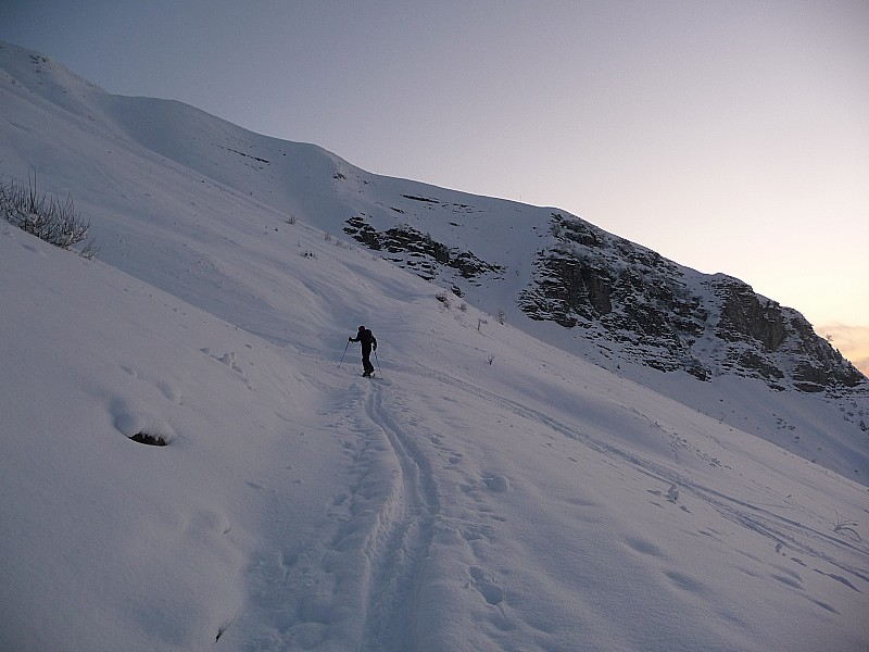 #1 Montée au Lachat : neige bonne 10cm de poudreuse Montée au Lachat : neige bonne 10cm de poudreuse