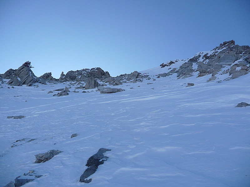#3 Haut du couloir : Dans le couloir ce n Haut du couloir : Dans le couloir ce n'est que plaques et rochers, on va s'arrêter là