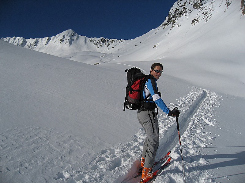 #11 Deuxième montée : Et c Deuxième montée : Et c'est reparti pour le col entre la pointe de Colomban et la Grande Muraille. Merci à la Veloski Team (juste devant) pour la trace ;)
