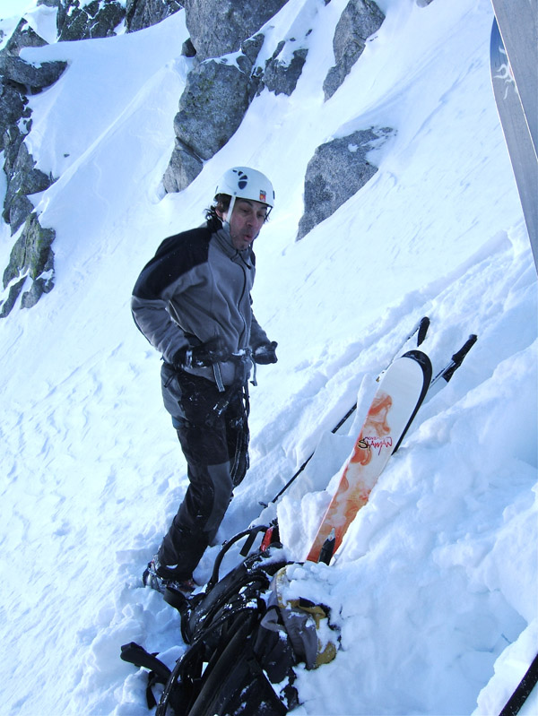 #11 Tavel couloir NW : Phil se prépare pour la descente. Tavel couloir NW : Phil se prépare pour la descente.