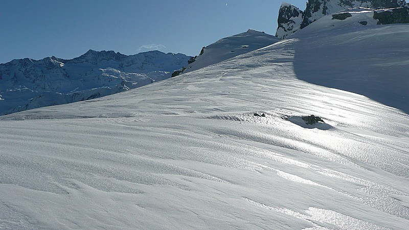 #8 Neige vitrifiée : Les couteaux étaient utiles sur les derniers mètres d Neige vitrifiée : Les couteaux étaient utiles sur les derniers mètres d'accés au col