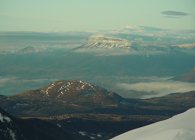 #6 Puy de Manse/Montagne de Ceuze : Plus de neige dans la vallée après le lessivage de la veille... Puy de Manse/Montagne de Ceuze : Plus de neige dans la vallée après le lessivage de la veille...